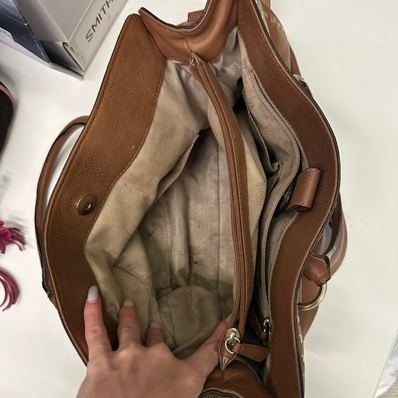 Michael Kors Hamilton Whipped Stitch Brown Leather Handbag - Picture 9 of 9